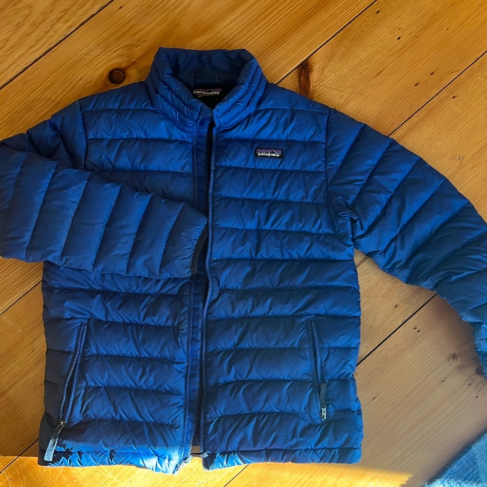 Kids Patagonia Down Coat, size 14, kids size XL